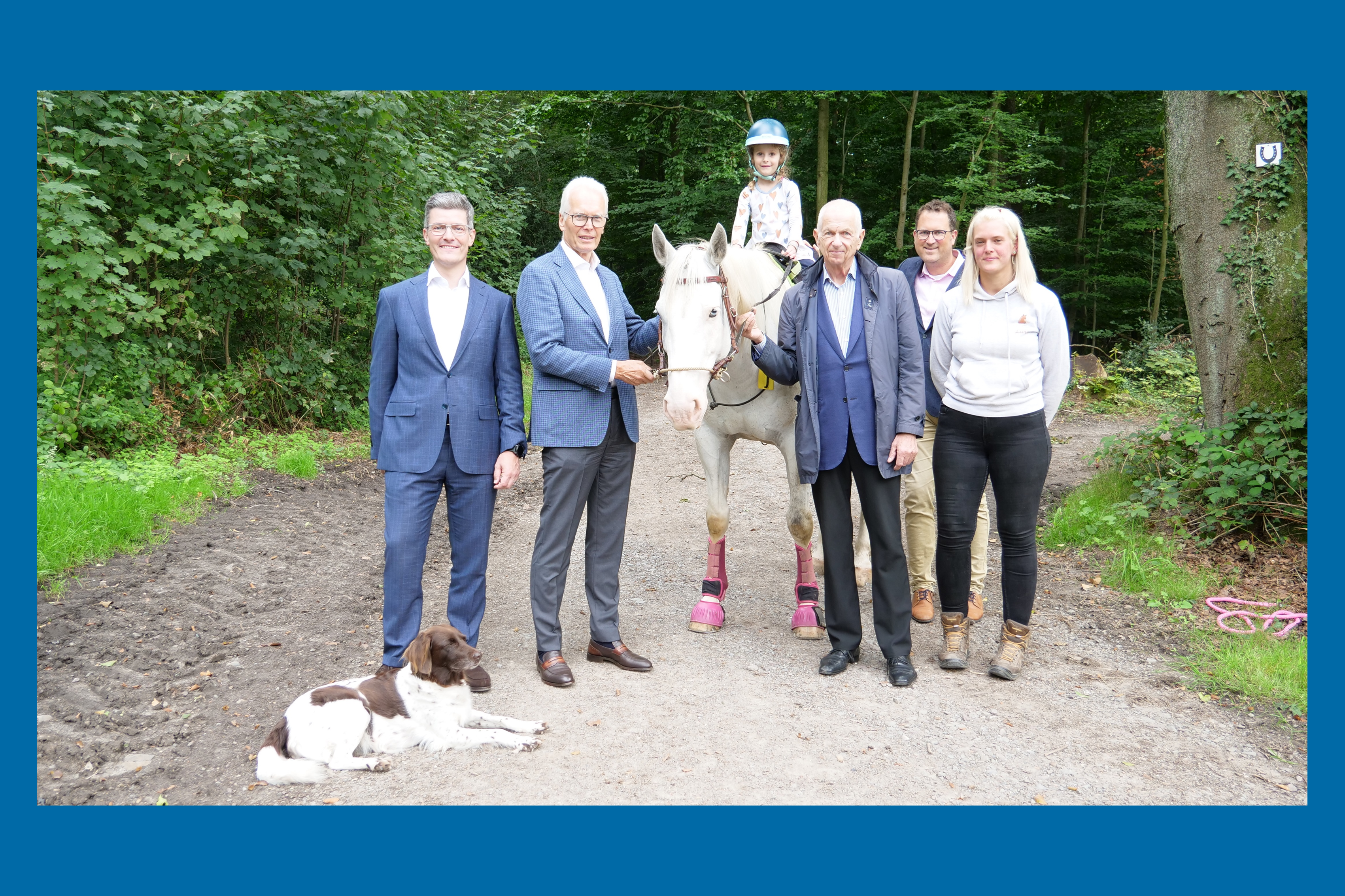 19.200 Euro f&uuml;r Reittherapie und Stehtrainer &ndash; Hubertus Ophey Stiftung und RST Beratung f&ouml;rdern Projekte in der Kinderklinik