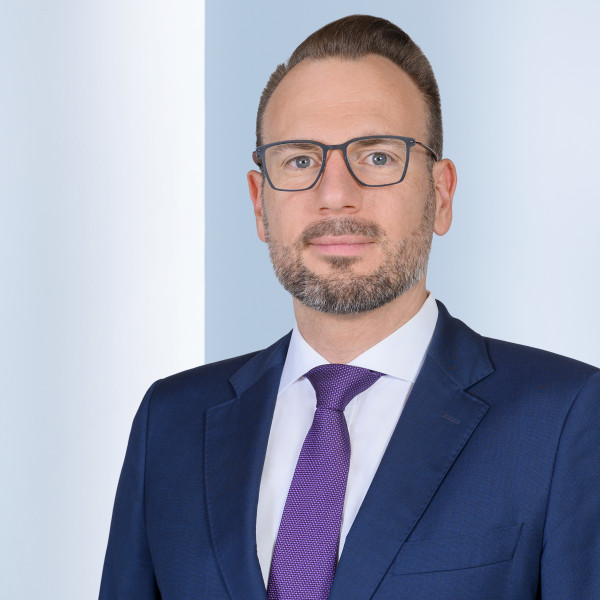 Dr. Christian Knobloch